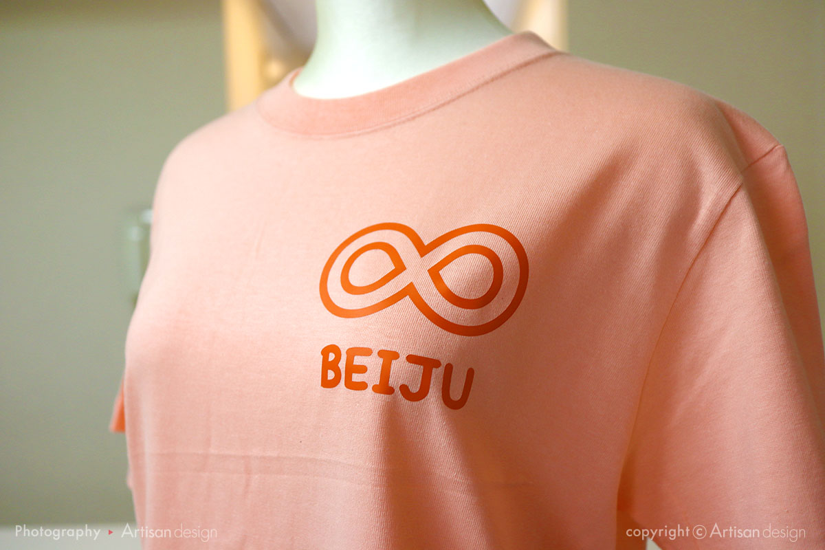 個人様「Tシャツ」：beiju様「前面（ピンク色）」のバストアップ写真